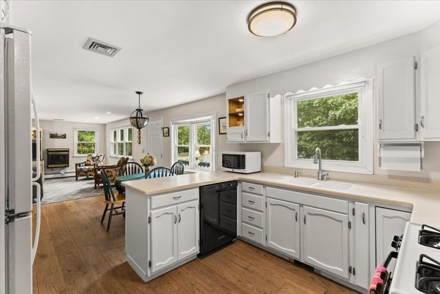 84 Eel Pond Rd, Bourne, MA 02532