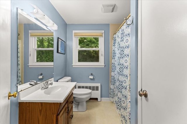 84 Eel Pond Rd, Bourne, MA 02532