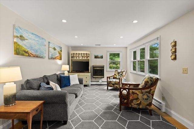 84 Eel Pond Rd, Bourne, MA 02532