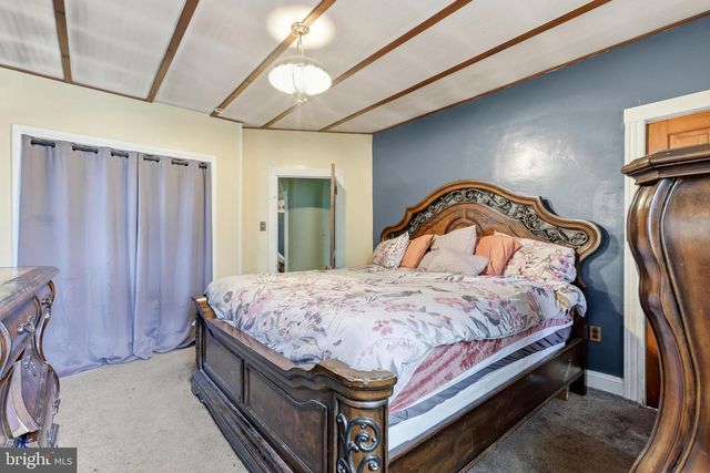 503 CHESTER PIKE, Sharon Hill, PA 19079
