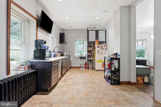 503 CHESTER PIKE, Sharon Hill, PA 19079