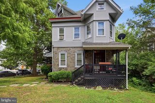 503 CHESTER PIKE, Sharon Hill, PA 19079