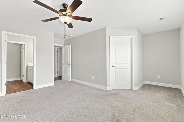 355 Harper Village Way, Lenoir City, TN 37771