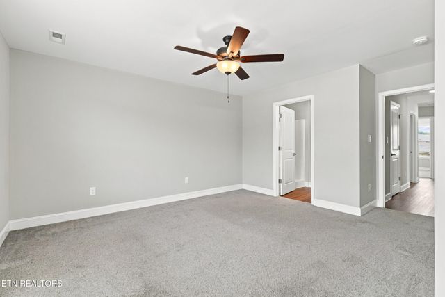 355 Harper Village Way, Lenoir City, TN 37771