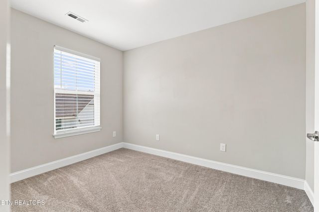 355 Harper Village Way, Lenoir City, TN 37771