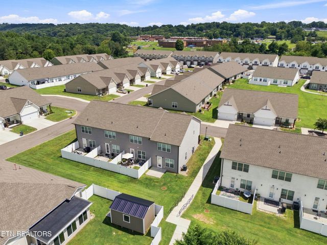 355 Harper Village Way, Lenoir City, TN 37771