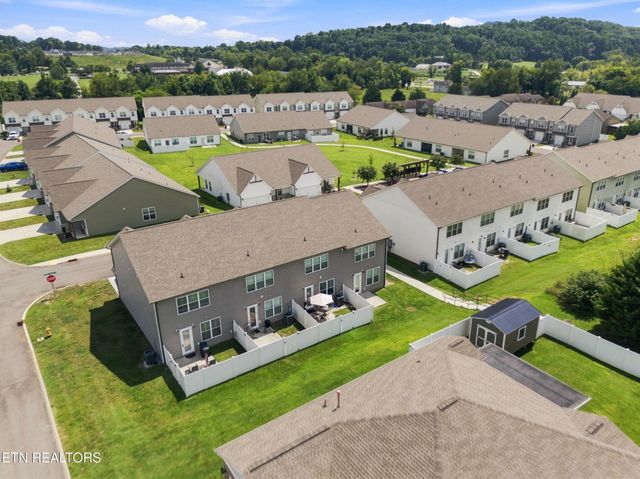 355 Harper Village Way, Lenoir City, TN 37771