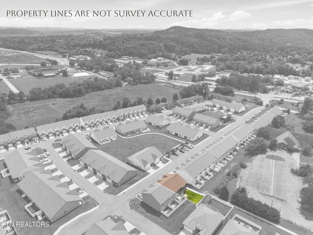 355 Harper Village Way, Lenoir City, TN 37771