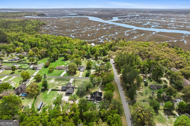 469 Sheffield Island Road, Woodbine, GA 31569