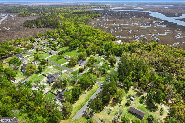 469 Sheffield Island Road, Woodbine, GA 31569