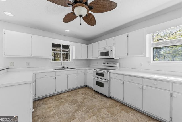 469 Sheffield Island Road, Woodbine, GA 31569