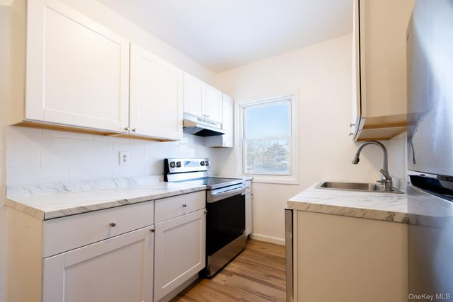 1550 Montauk Highway 1B, Mastic, NY 11950