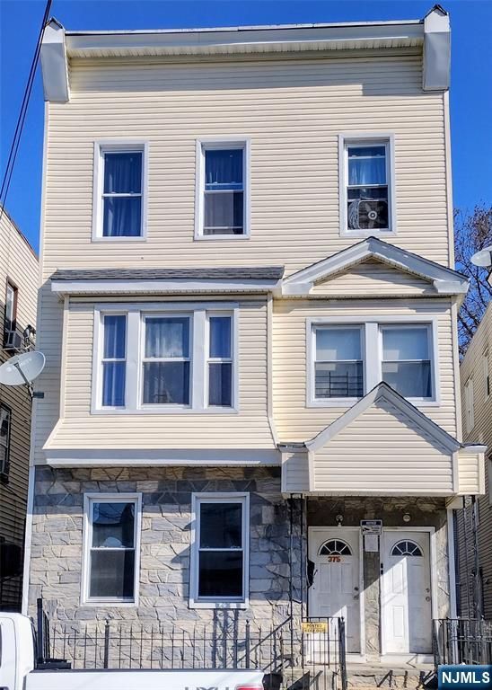 375 6th Avenue 1, Newark, NJ 07107