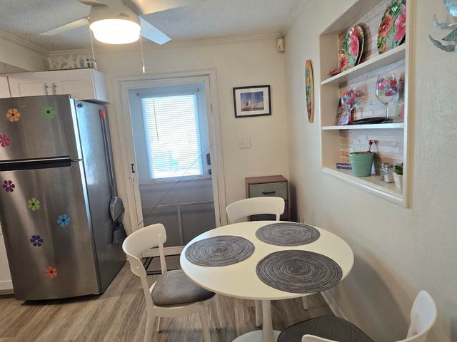 7605 Ridgewood Avenue 111, Cape Canaveral, FL 32920