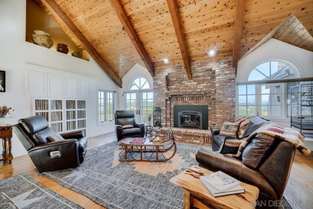 1 Rolling View, Fallbrook, CA 92028