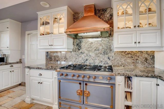 1 Rolling View, Fallbrook, CA 92028