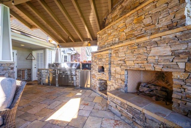 1 Rolling View, Fallbrook, CA 92028