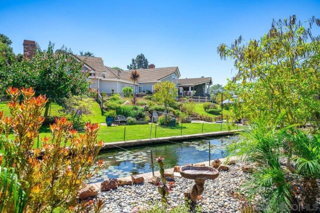 1 Rolling View, Fallbrook, CA 92028