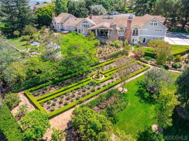 1 Rolling View, Fallbrook, CA 92028