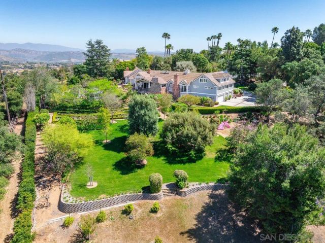 1 Rolling View, Fallbrook, CA 92028