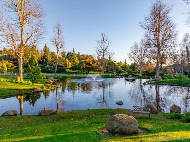 1 Rolling View, Fallbrook, CA 92028