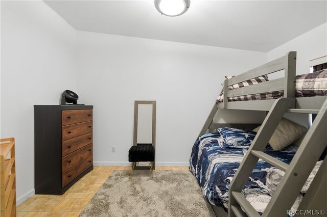 10484 N Burgundy Point, Dunnellon, FL 34433