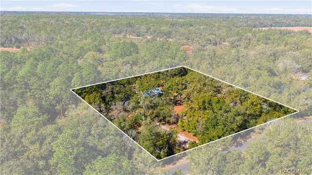 10484 N Burgundy Point, Dunnellon, FL 34433