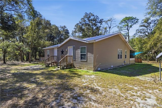 10484 N Burgundy Point, Dunnellon, FL 34433