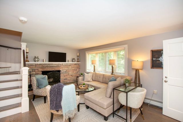 476 King St 476, Cohasset, MA 02025