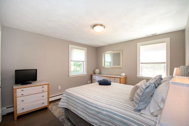 476 King St 476, Cohasset, MA 02025