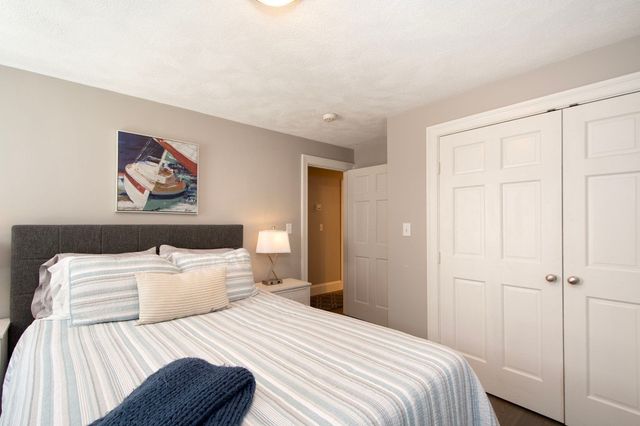 476 King St 476, Cohasset, MA 02025