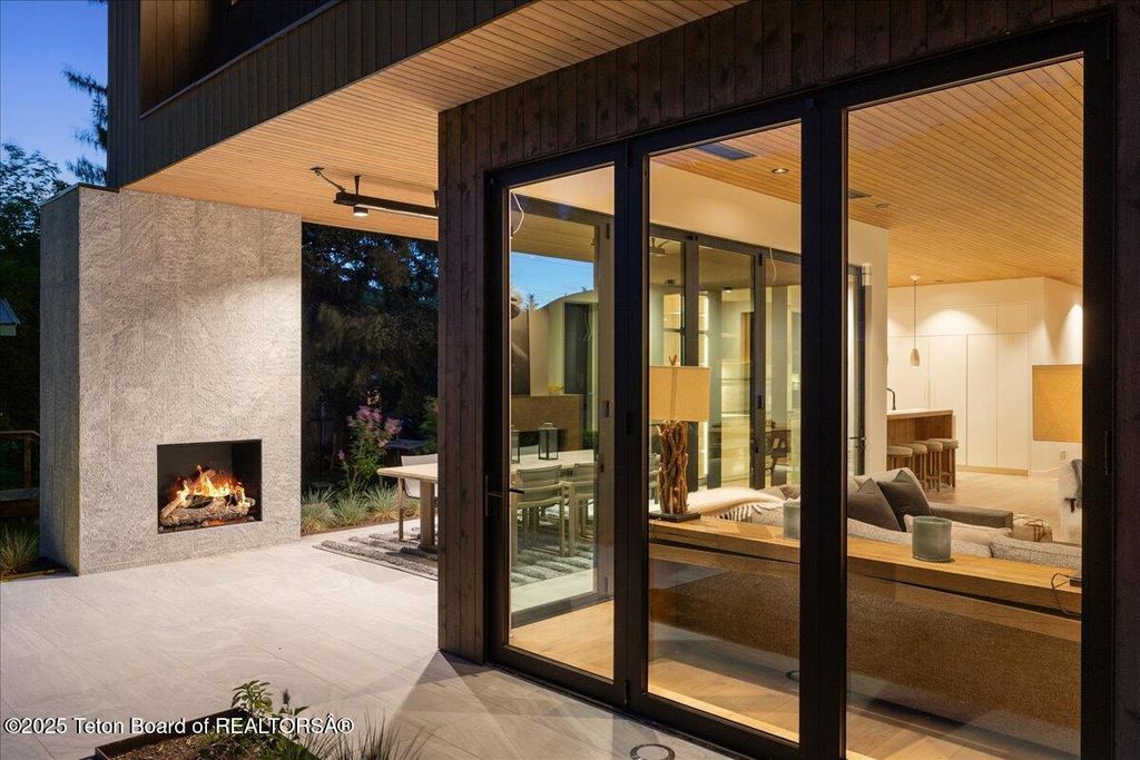 620 E SIMPSON Avenue, Jackson, WY 83001 photo 10