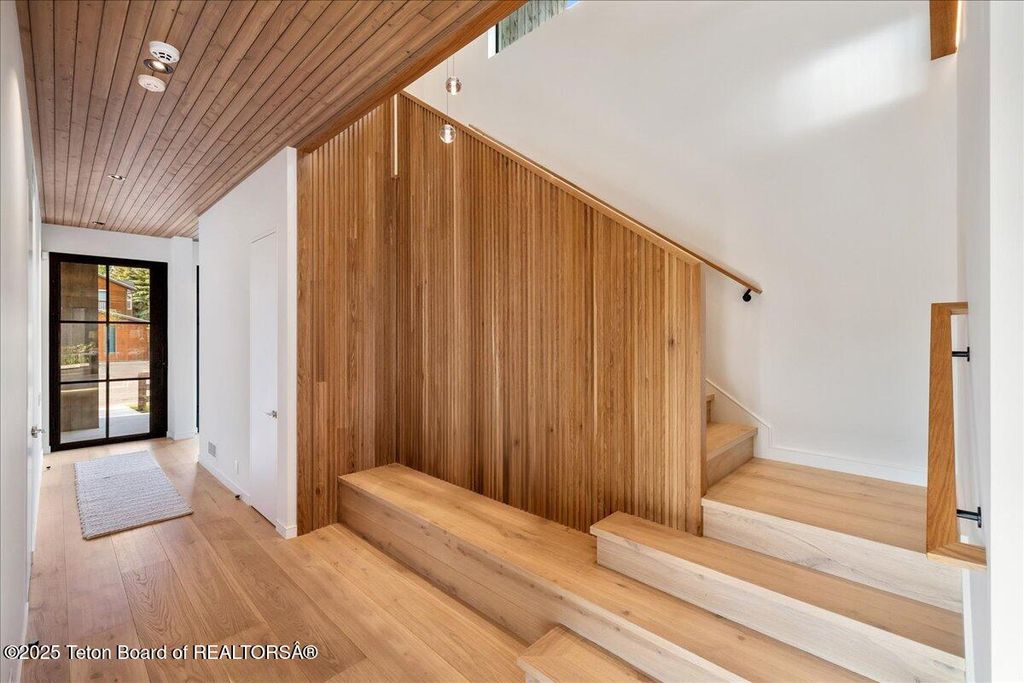 620 E SIMPSON Avenue, Jackson, WY 83001 photo 12