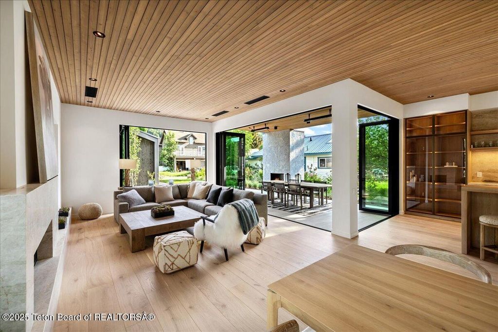 620 E SIMPSON Avenue, Jackson, WY 83001 photo 6