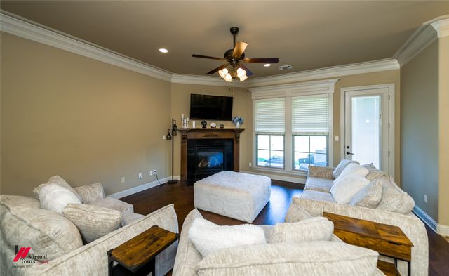 678 Dumaine Drive, Bossier City, LA 71111