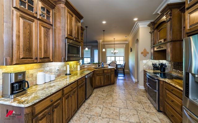 678 Dumaine Drive, Bossier City, LA 71111