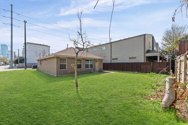 1302 Shearn Street, Houston, TX 77007