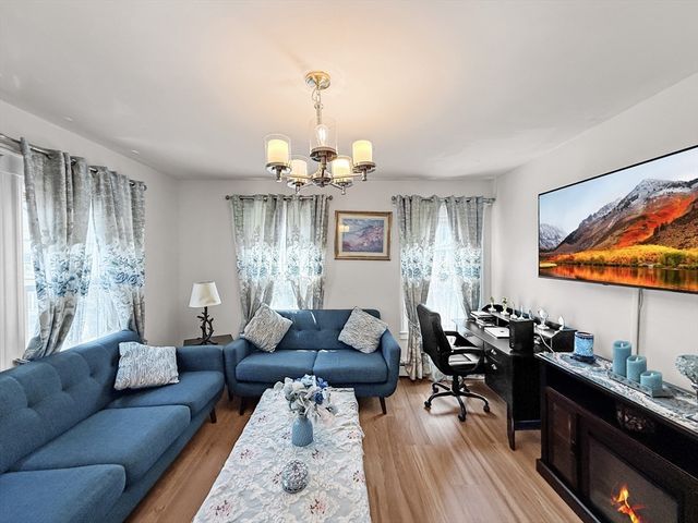 76 Baldwin Ave, Everett, MA 02149