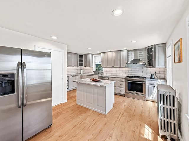 76 Baldwin Ave, Everett, MA 02149