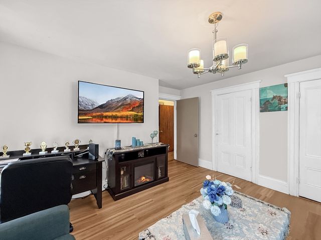 76 Baldwin Ave, Everett, MA 02149