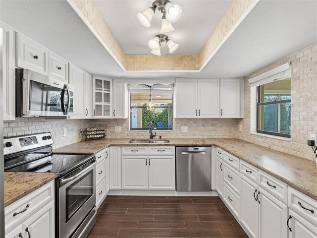 9429 LAURA ANNE DRIVE, Seminole, FL 33776