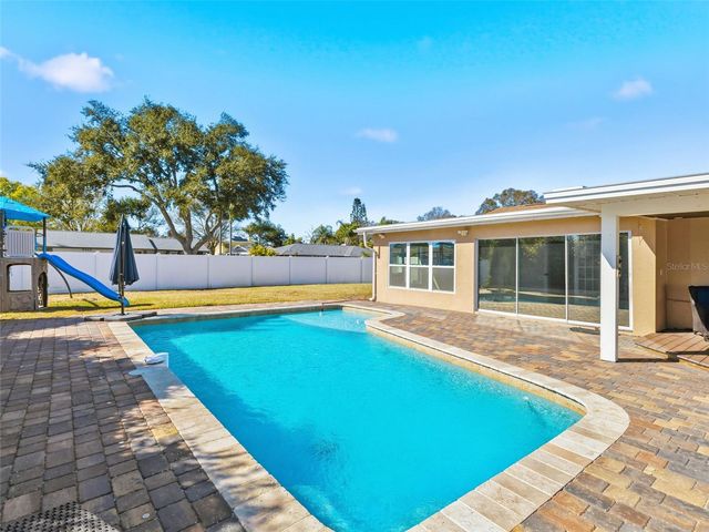 9429 LAURA ANNE DRIVE, Seminole, FL 33776