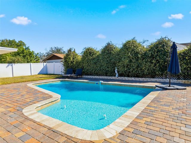 9429 LAURA ANNE DRIVE, Seminole, FL 33776