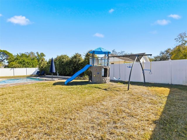 9429 LAURA ANNE DRIVE, Seminole, FL 33776