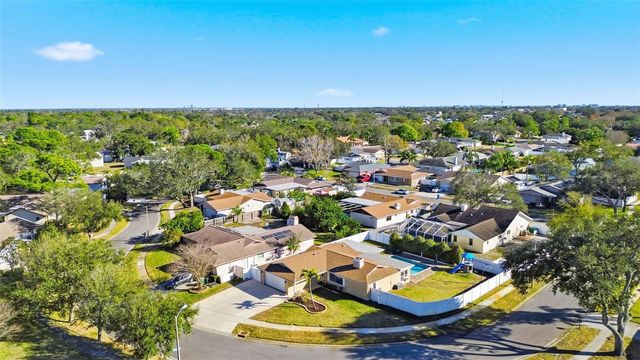 9429 LAURA ANNE DRIVE, Seminole, FL 33776