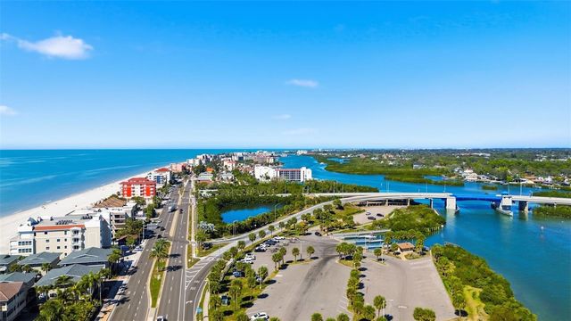 9429 LAURA ANNE DRIVE, Seminole, FL 33776