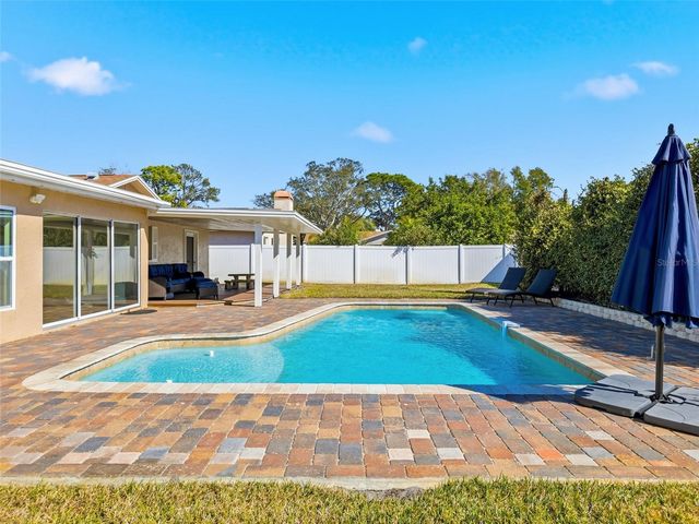 9429 LAURA ANNE DRIVE, Seminole, FL 33776