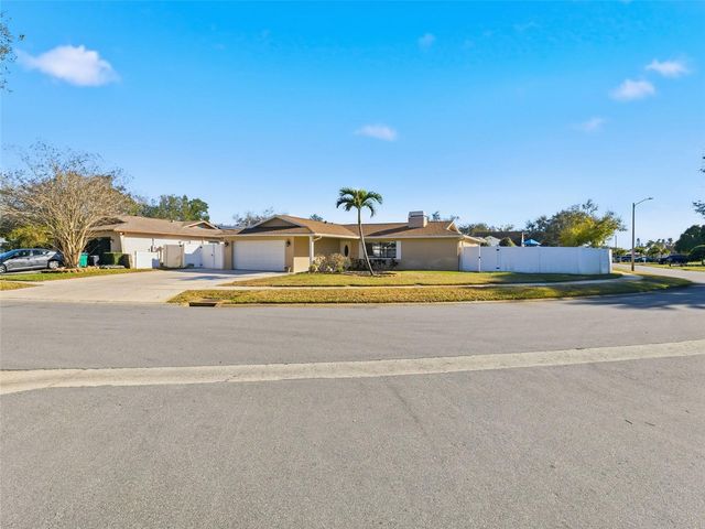 9429 LAURA ANNE DRIVE, Seminole, FL 33776