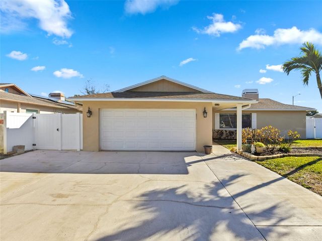 9429 LAURA ANNE DRIVE, Seminole, FL 33776