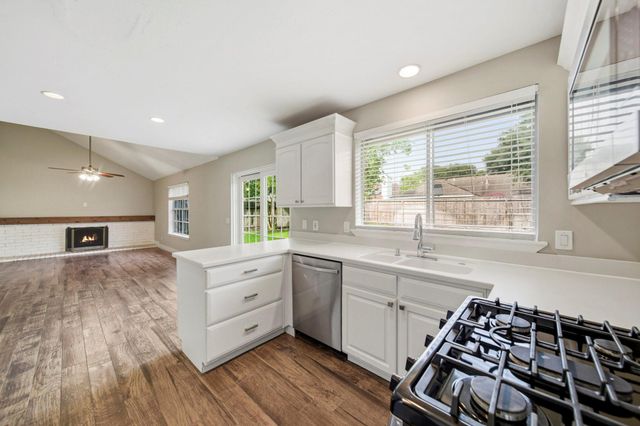 9623 Yearling Court, Houston, TX 77065